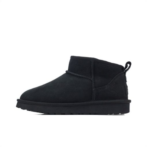 UGG 클로즈드 토 앵클 부츠 (1116109-BLK, UGG 클래식 울트라 미니, 블랙 색상)